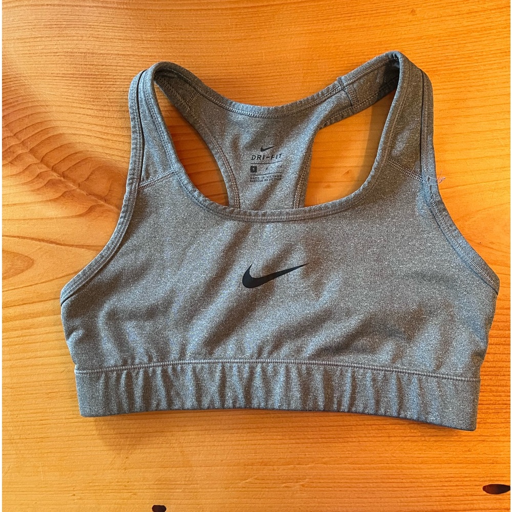 Women’s Nike Dri fit sports bra